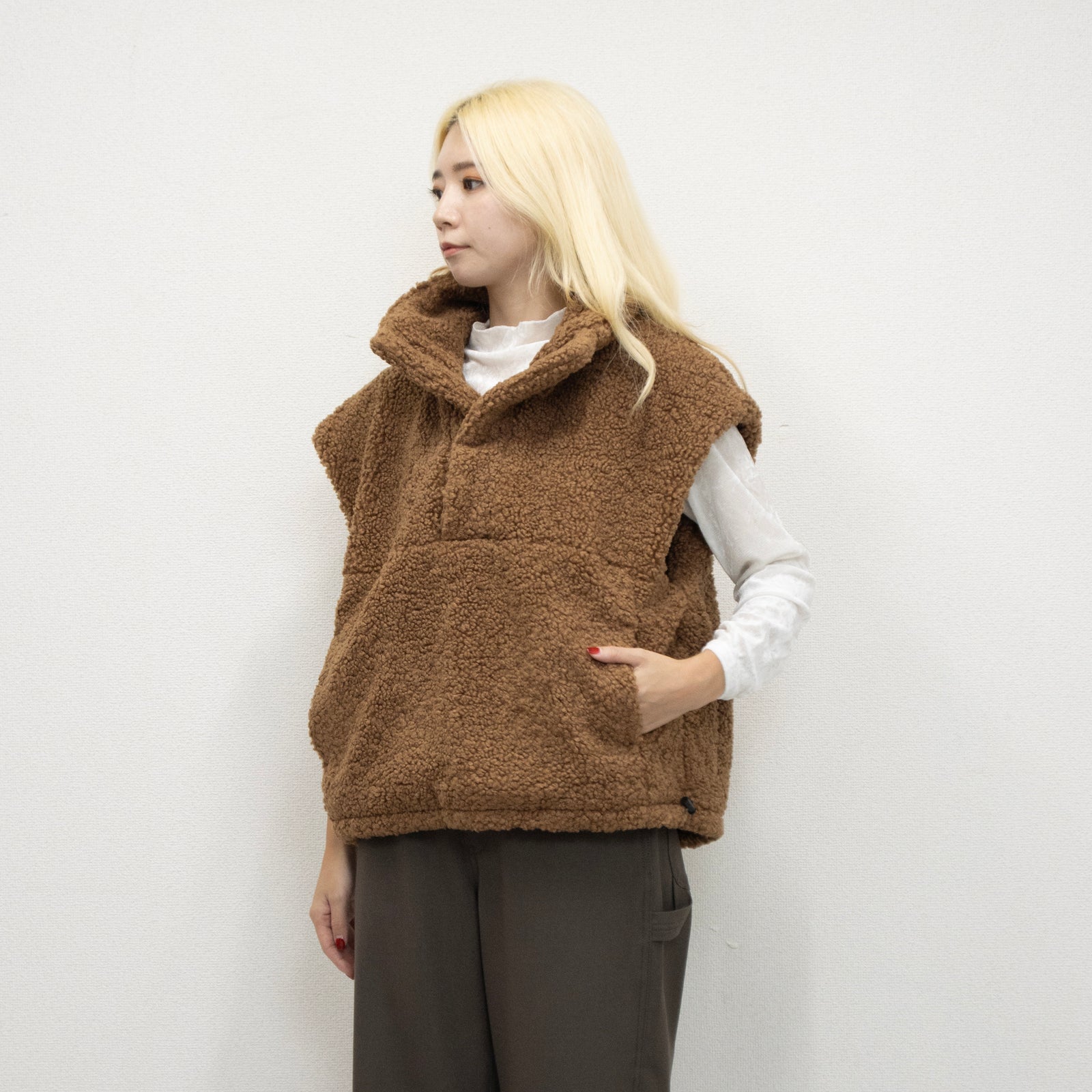 BOA VEST【U2432437】/UNIVERSAL OVERALL（ユニバーサルオーバーオール 